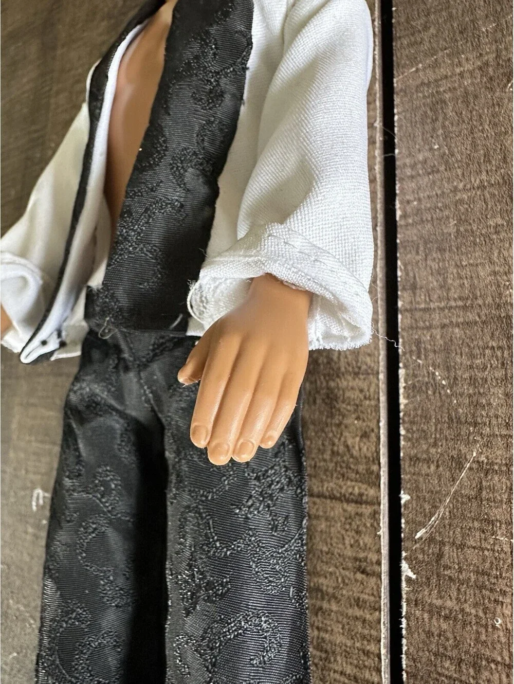 2004 Mattel Cali Girl Ken Doll C6464 Blonde Hair Original Shell Necklace